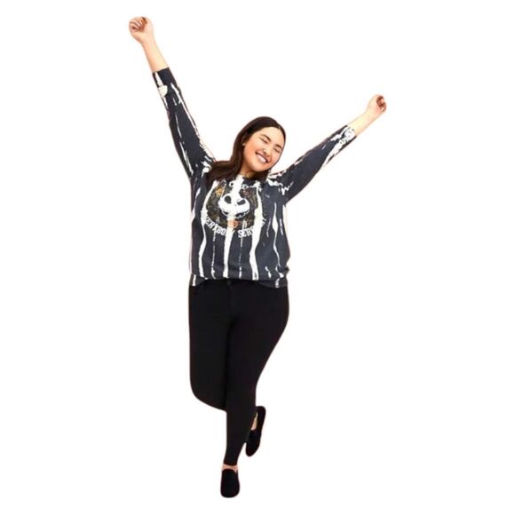 DISNEY/TORRIDJackSkellingtonNight before X-mas Black Spray Bleach Sweatshirt. - Picture 3 of 15